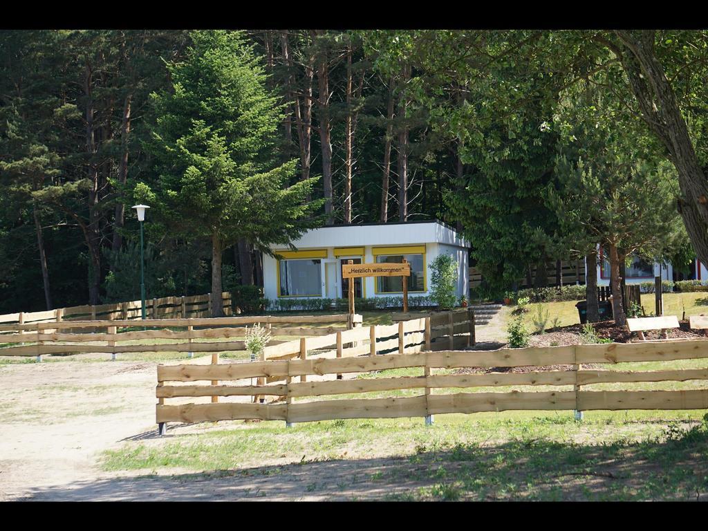 Bungalow Ueckeritz 外观 照片